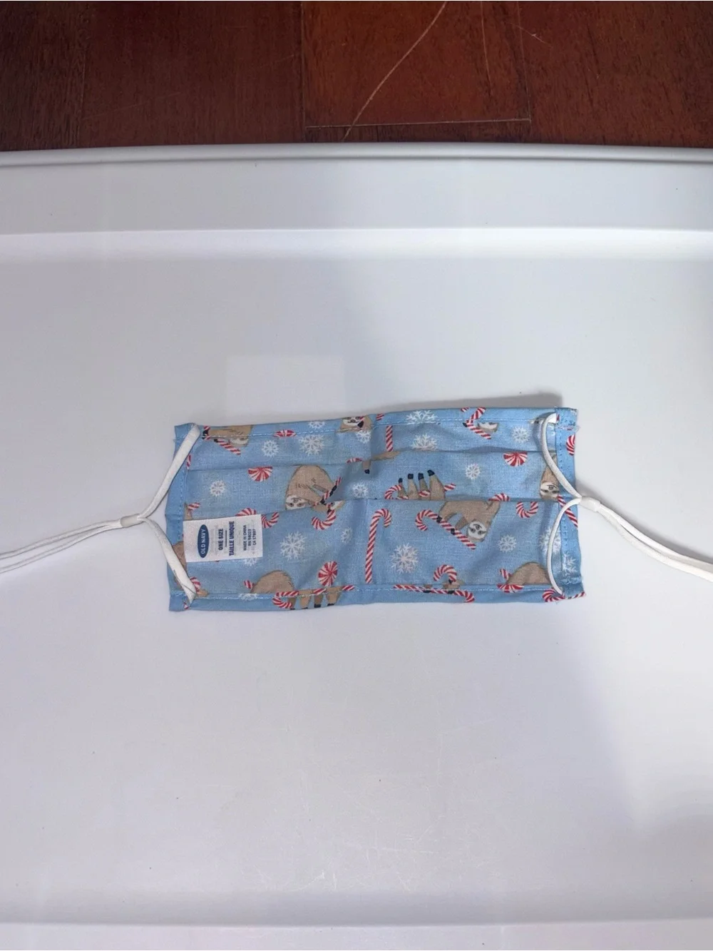 Old Navy NWOT Blue Peppermint Sloth Face Mask
